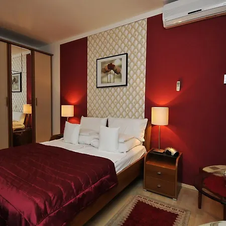Haus Am فندق 4*